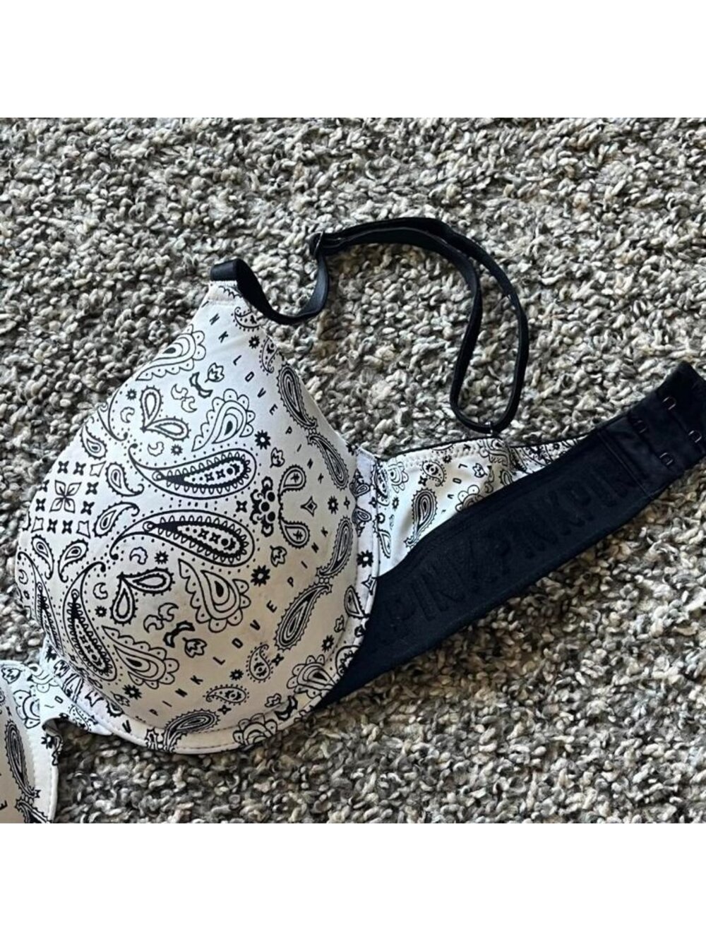 Victoria's Secret Women's Bra Black & White Paisley Size 32D Flirty Padded Girly - Picture 3 of 8